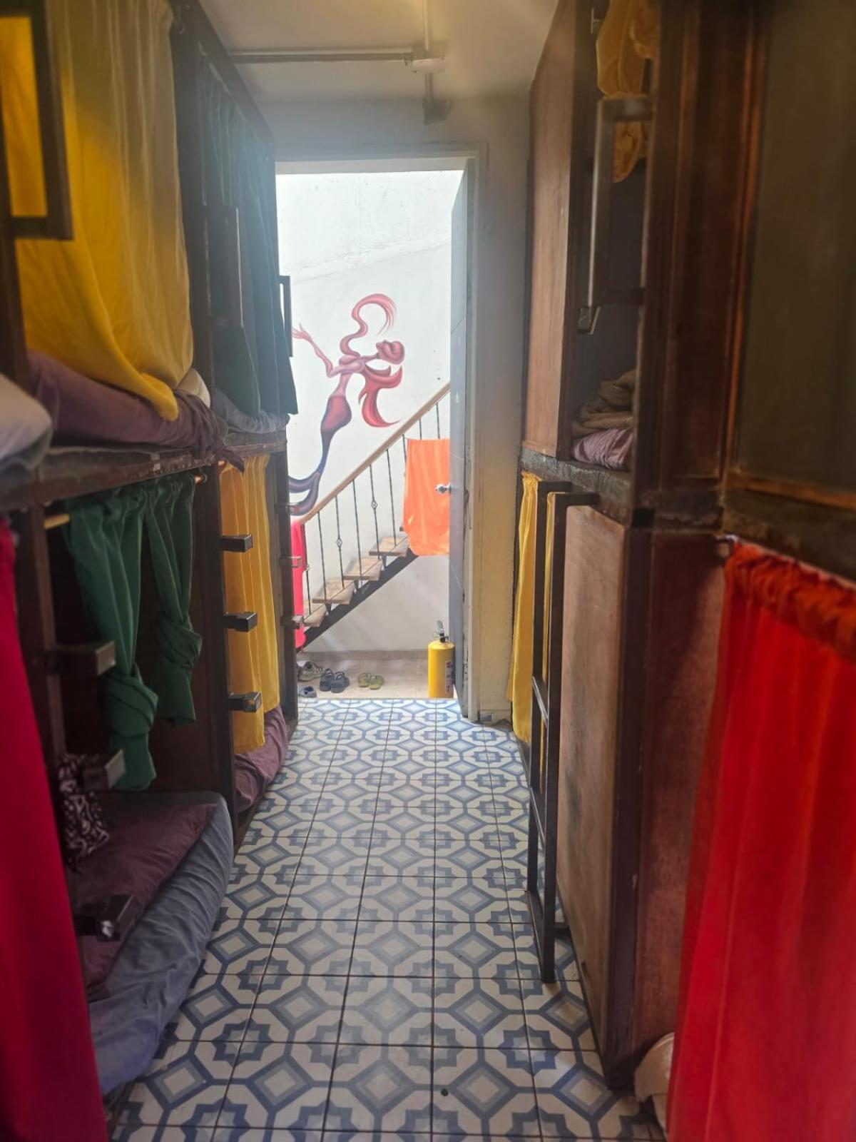 Portelli Zona G- Extranjeros Auberge de jeunesse Bogotá