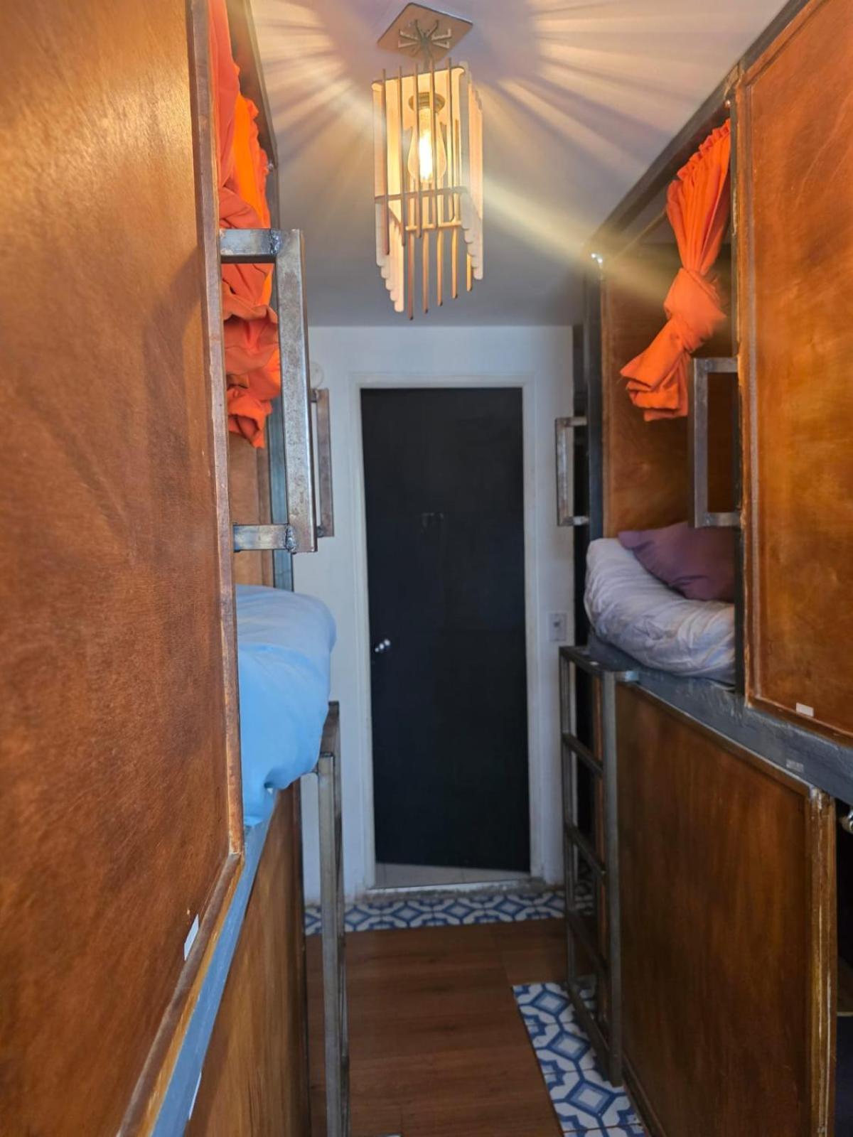Portelli Zona G- Extranjeros Auberge de jeunesse *