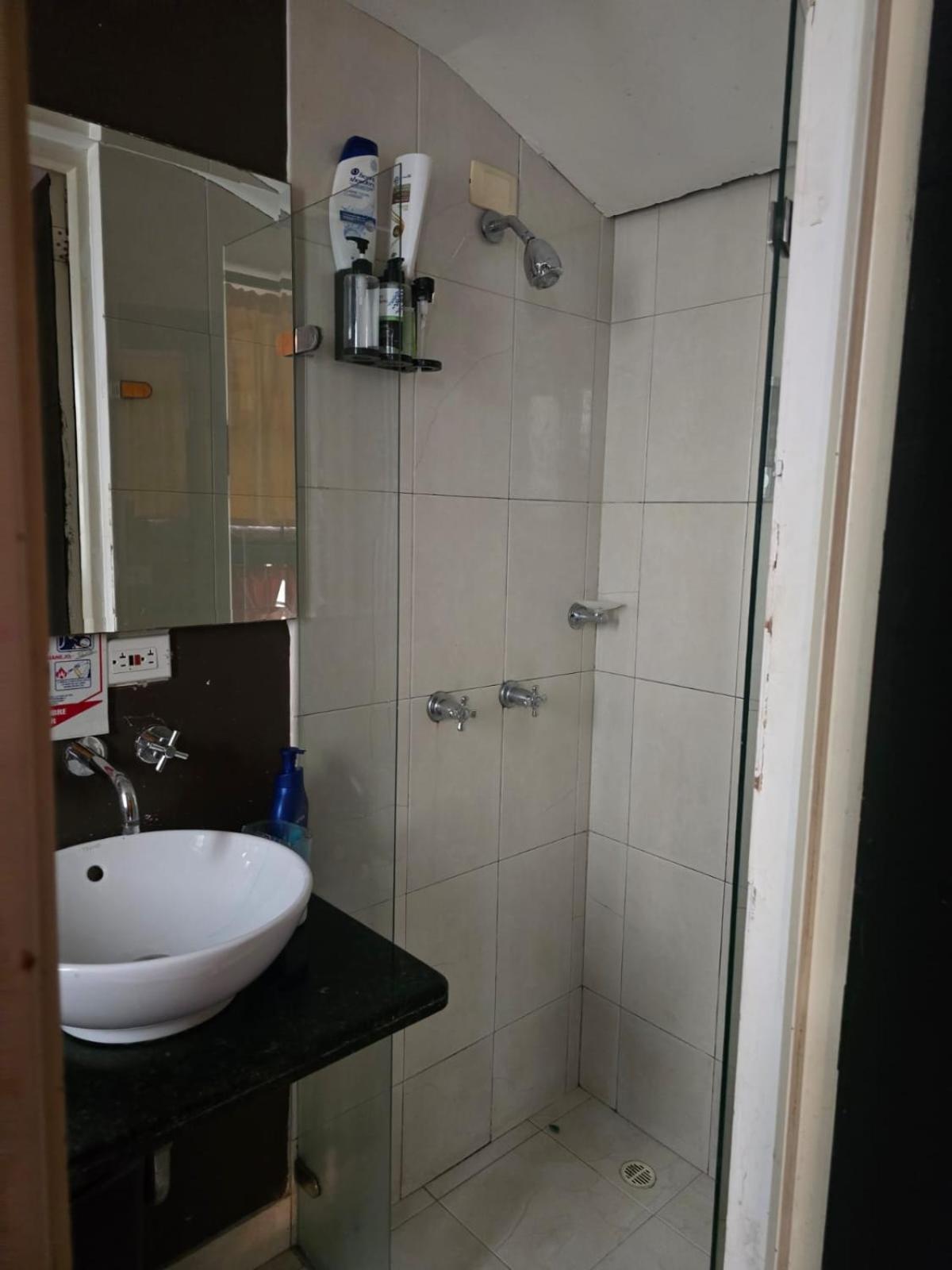 Portelli Zona G- Extranjeros Auberge de jeunesse